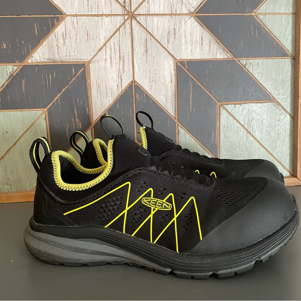 KEEN Utility Vista Energy Shift Slip On Work Shoes Carbon Toe Mens 8D